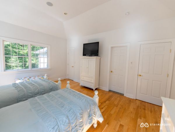 Hamptons Home 1020890