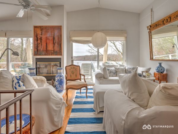 Hamptons Home 1020892