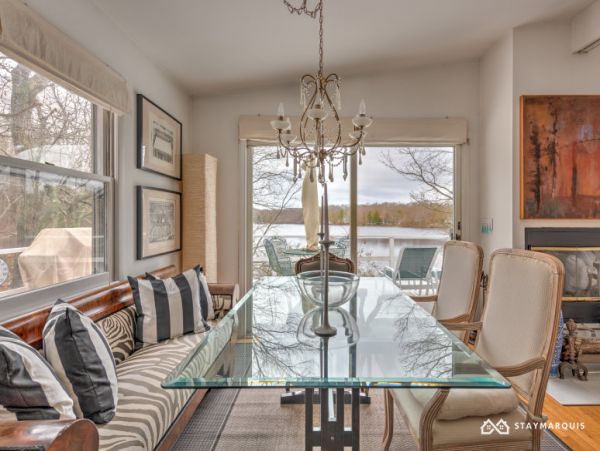 Hamptons Home 1020892