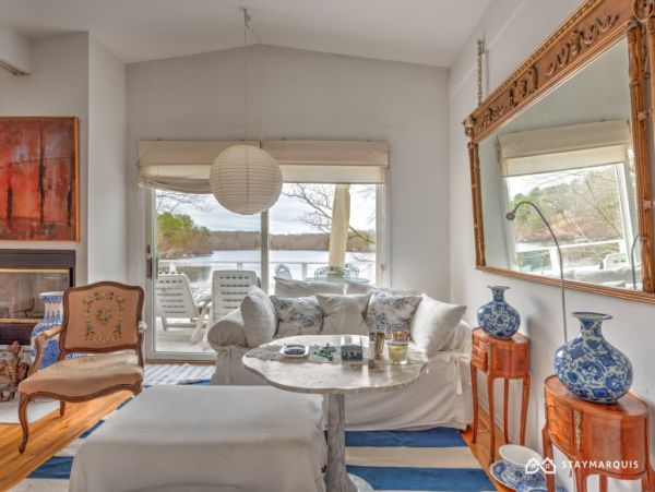 Hamptons Home 1020892