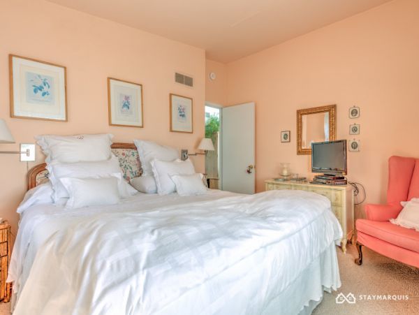 Hamptons Home 1020892