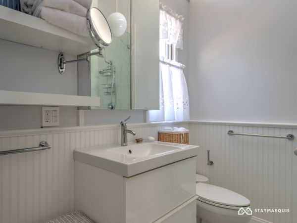 Hamptons Home 1020892