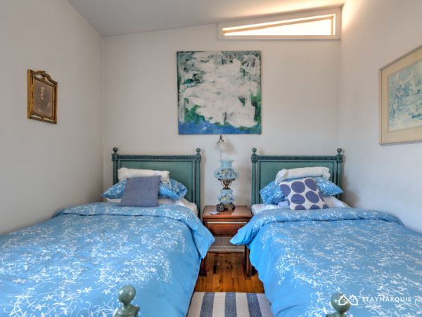 Hamptons Home 1020892