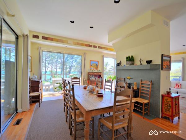 Hamptons Home 1020893