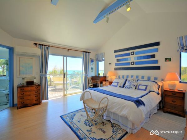 Hamptons Home 1020893