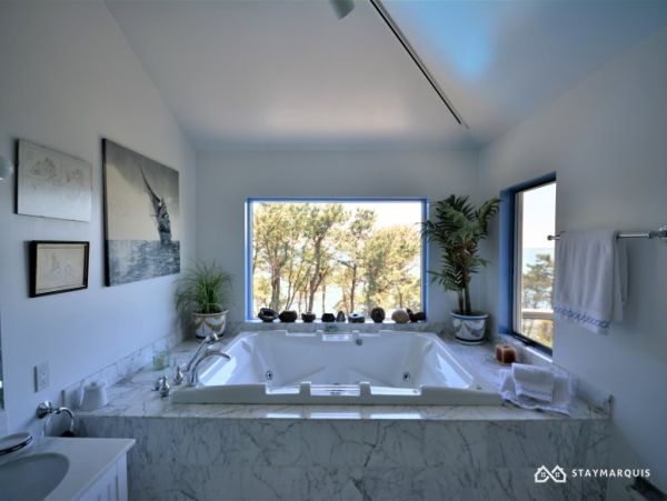 Hamptons Home 1020893
