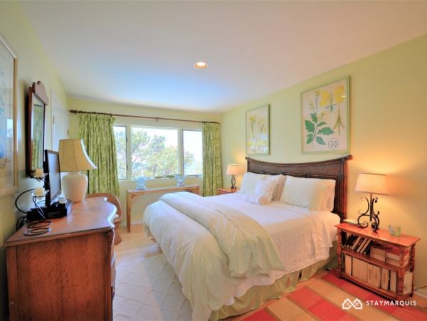 Hamptons Home 1020893