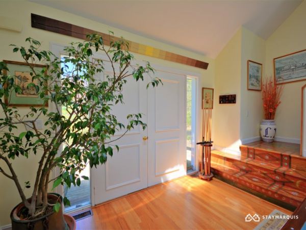 Hamptons Home 1020893
