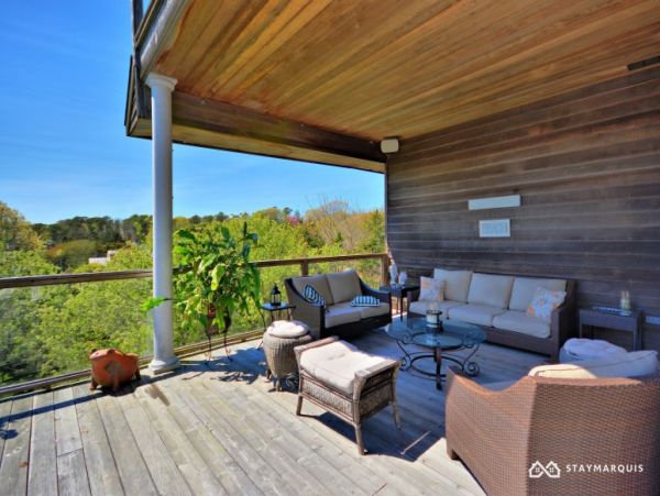 Hamptons Home 1020893