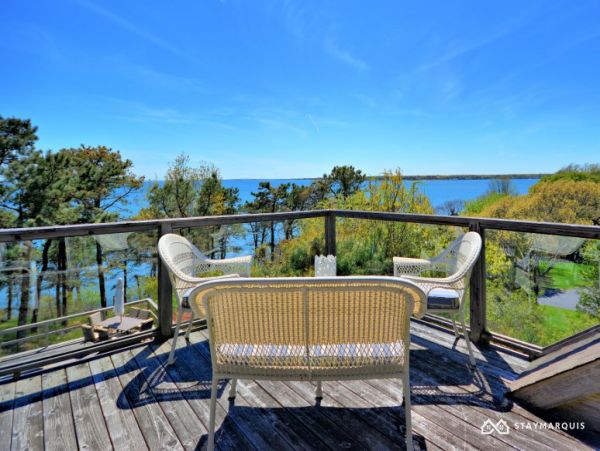 Hamptons Home 1020893