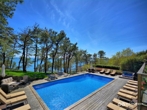 Hamptons Home 1020893