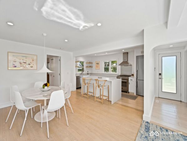 Hamptons Home 1020894