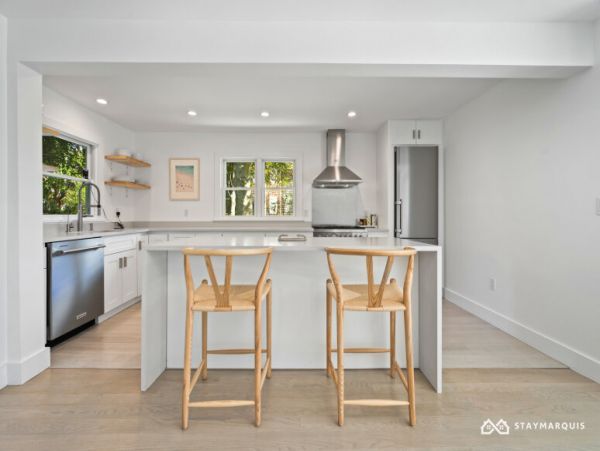 Hamptons Home 1020894