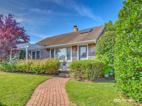 Hamptons Home 1020895