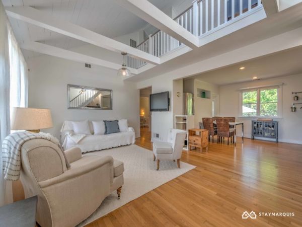 Hamptons Home 1020895