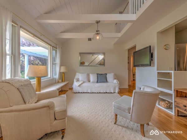 Hamptons Home 1020895