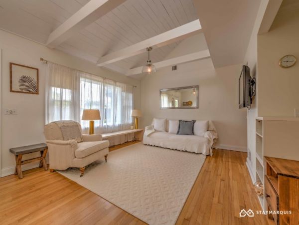 Hamptons Home 1020895