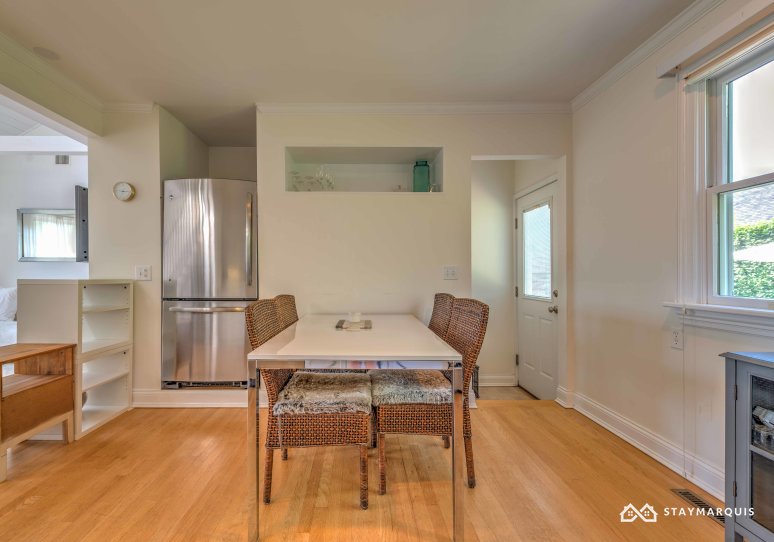 Hamptons Home 1020895