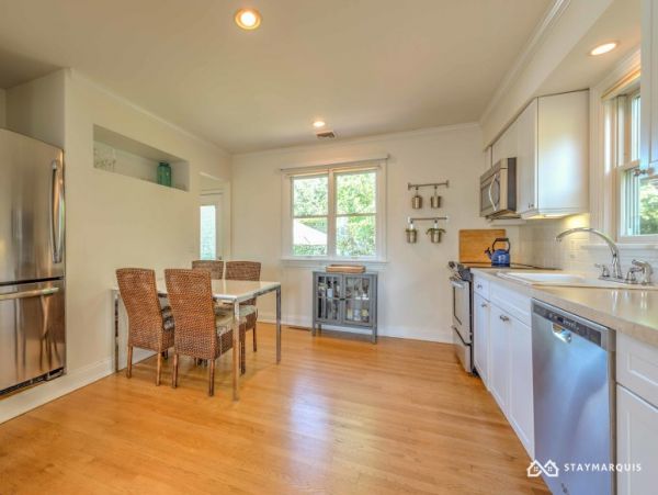 Hamptons Home 1020895