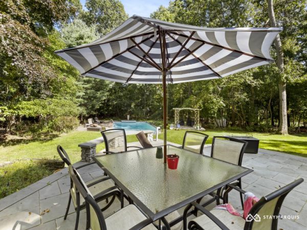 Hamptons Home 1020896