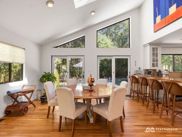 Hamptons Home 1020896