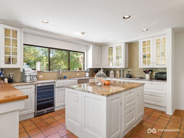 Hamptons Home 1020896