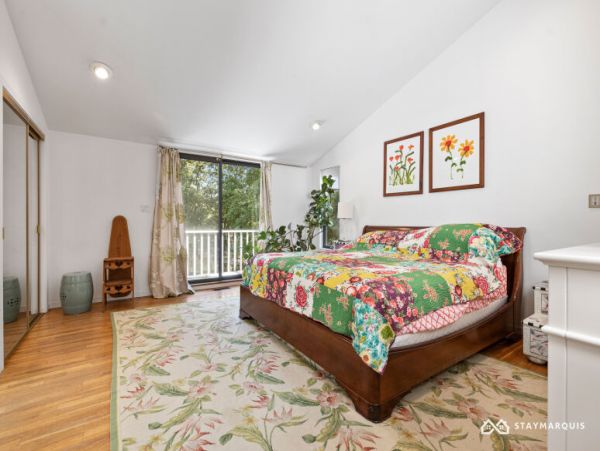 Hamptons Home 1020896