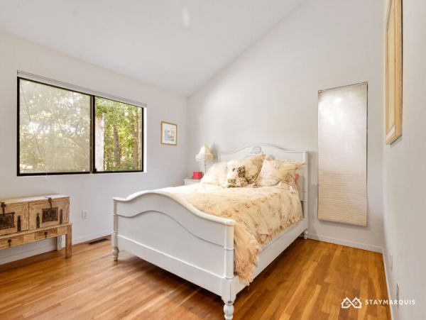 Hamptons Home 1020896