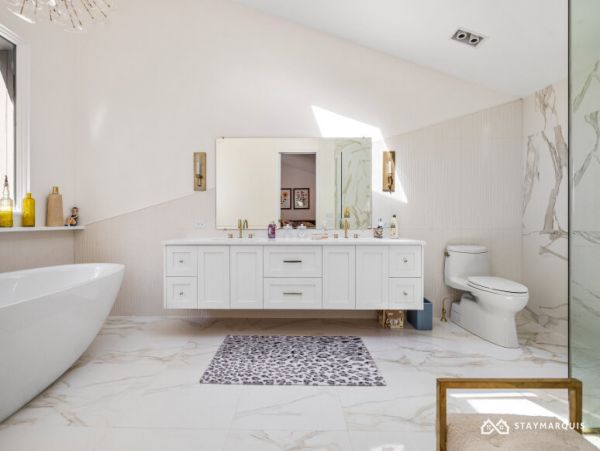 Hamptons Home 1020896