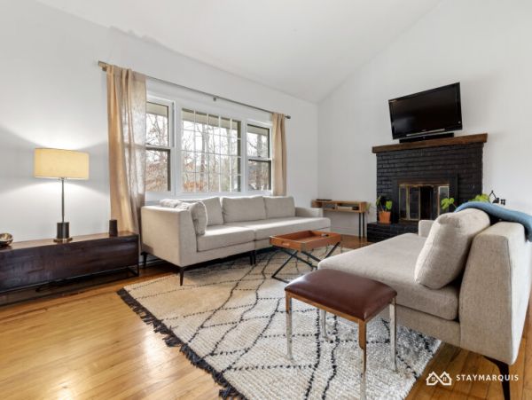 Hamptons Home 1020897