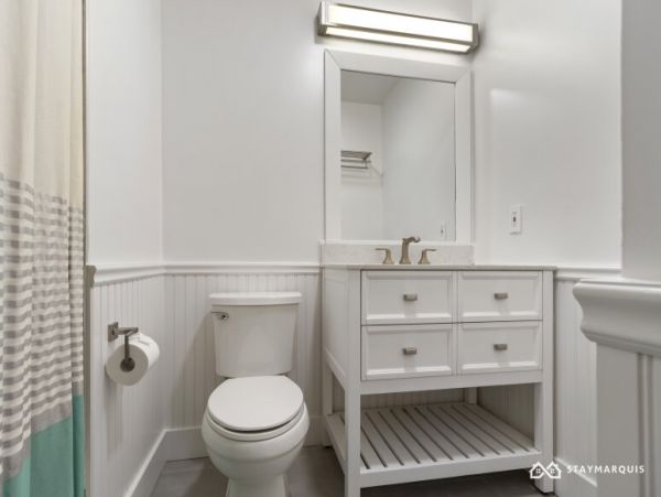 Hamptons Home 1020897
