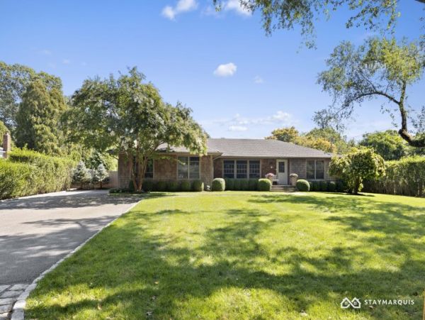 Hamptons Home 1020898