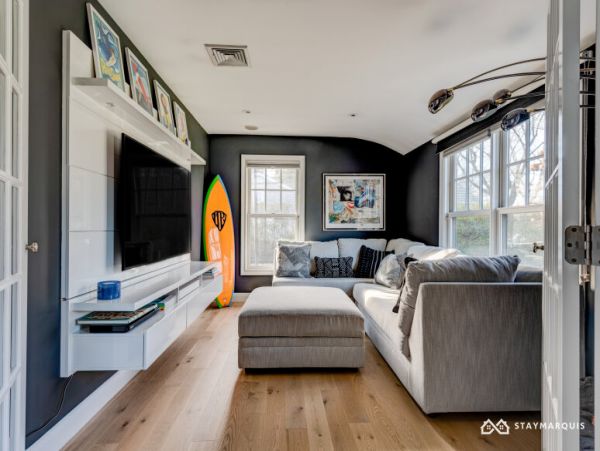 Hamptons Home 1020898