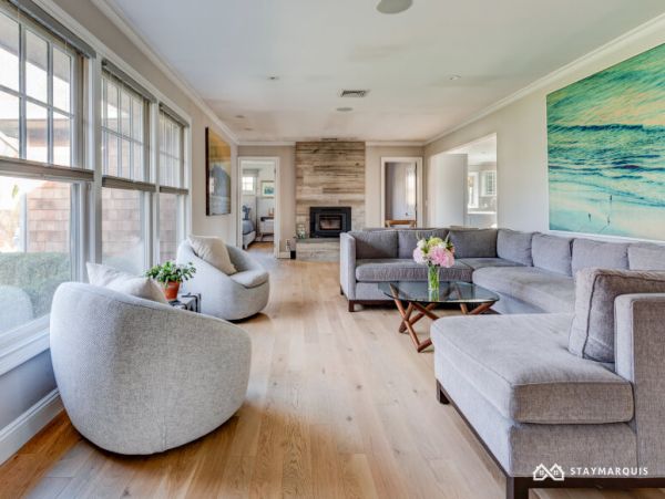 Hamptons Home 1020898