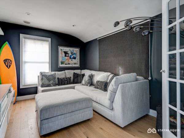 Hamptons Home 1020898