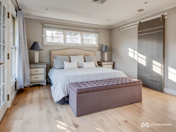 Hamptons Home 1020898