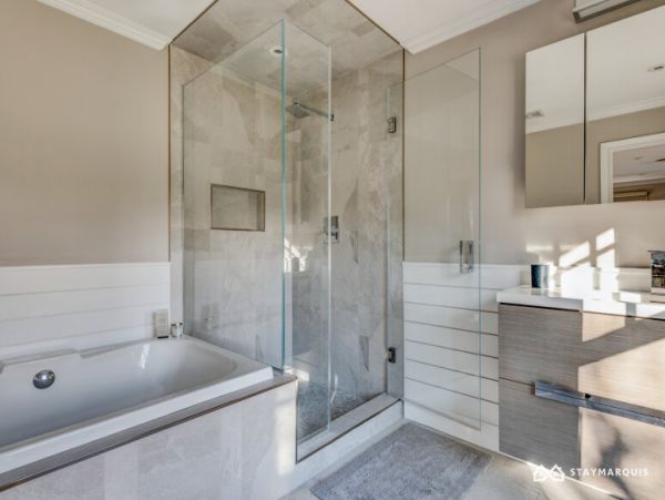 Hamptons Home 1020898