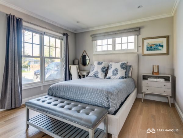 Hamptons Home 1020898