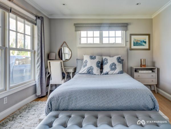 Hamptons Home 1020898