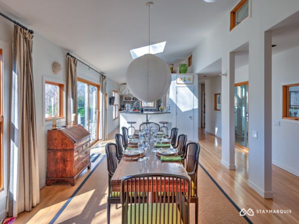 Hamptons Home 1020899