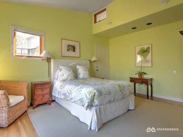Hamptons Home 1020899