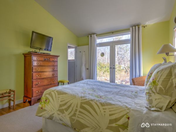 Hamptons Home 1020899