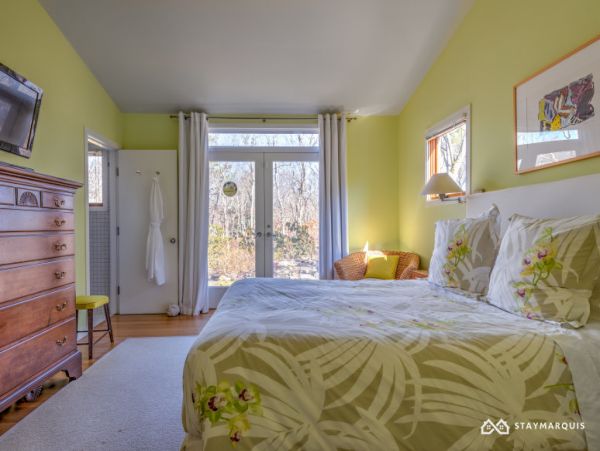 Hamptons Home 1020899