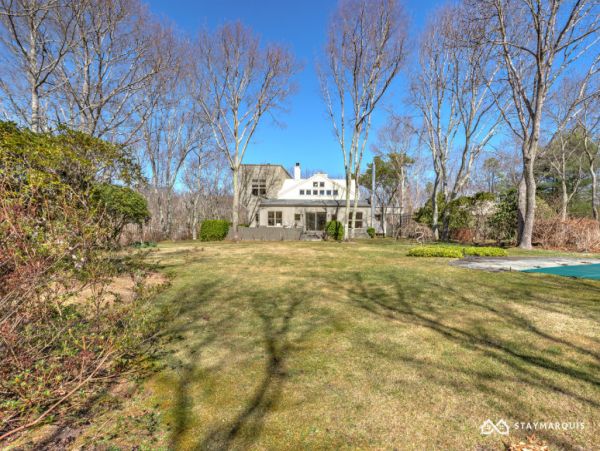 Hamptons Home 1020899