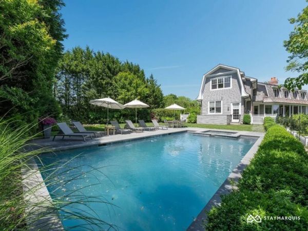 Hamptons Home 1020901