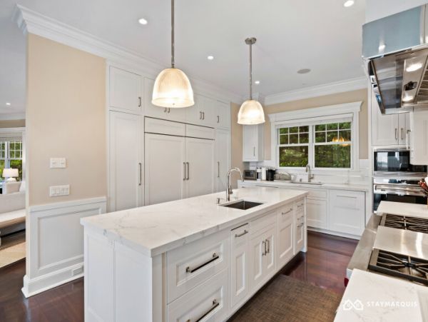 Hamptons Home 1020901