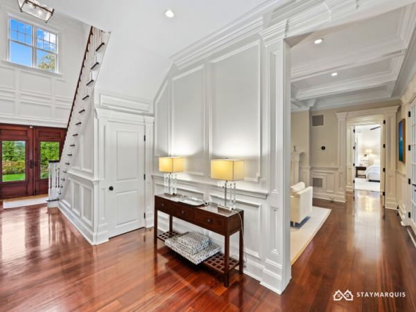Hamptons Home 1020901