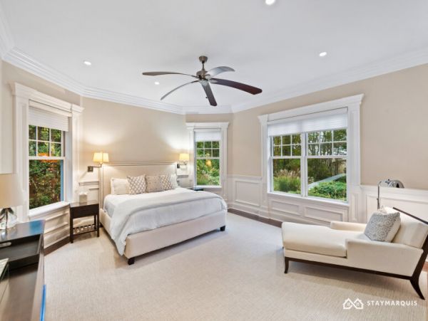 Hamptons Home 1020901