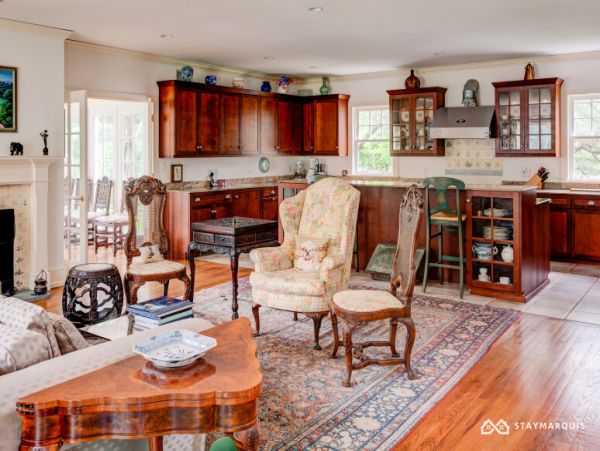 Hamptons Home 1020902