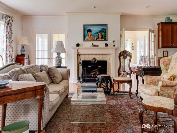 Hamptons Home 1020902